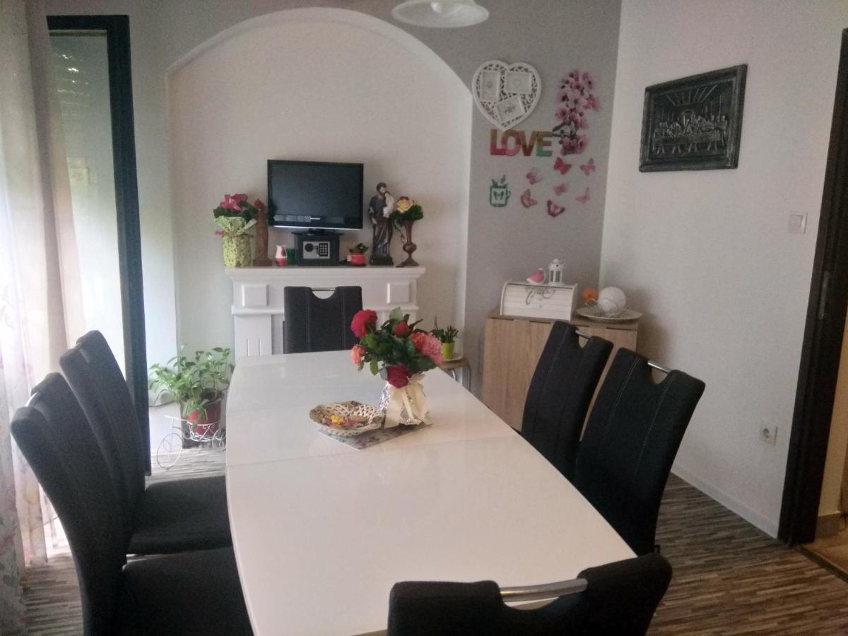 Appartamento Marina Gloria Zadvorsko Esterno foto